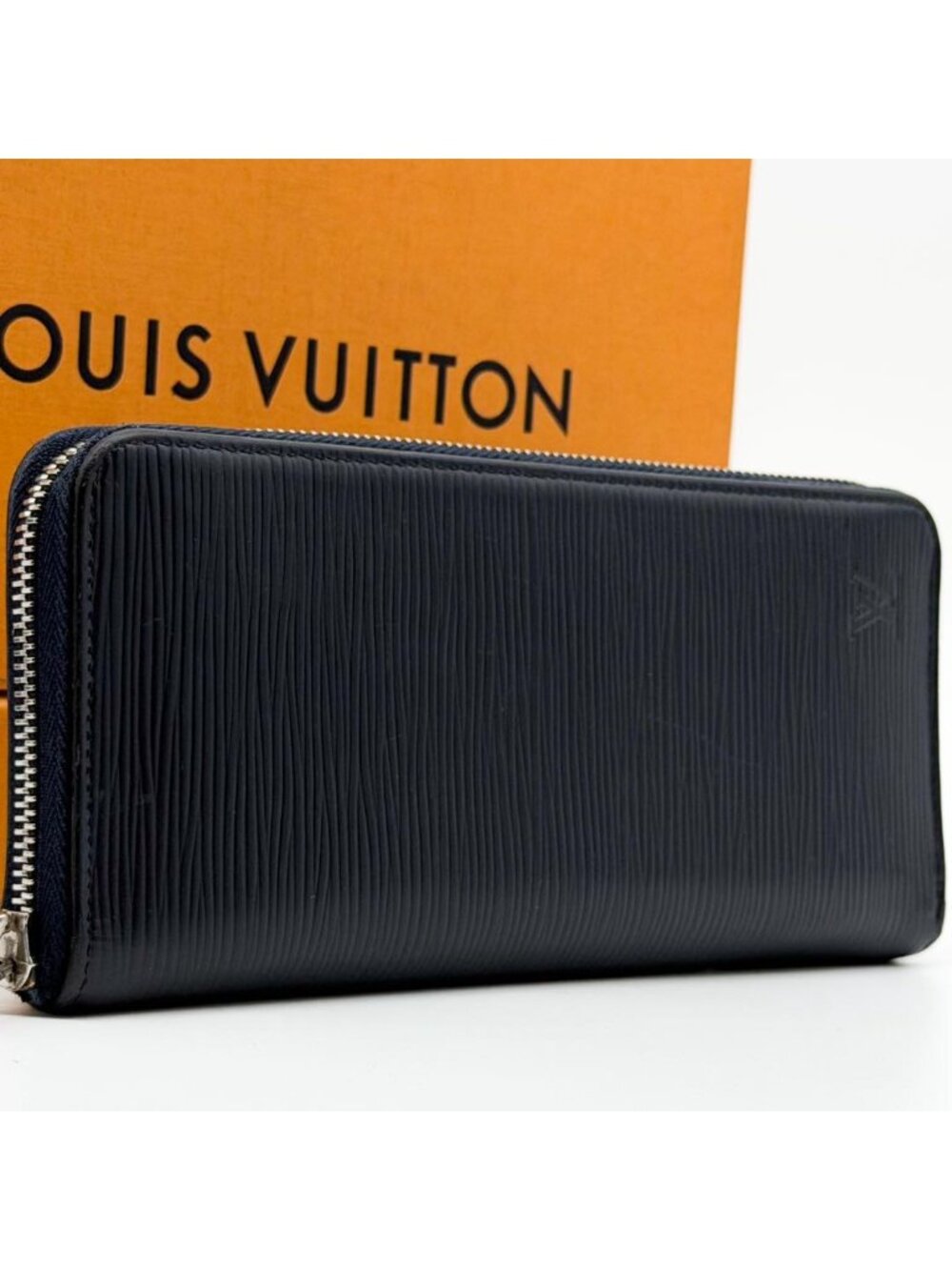 Louis Vuitton Zippy Wallet Vertical Epi Navy Round